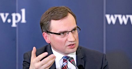 Solidarna Polska o wetach Andrzeja Dudy. "Decyzja zła dla Polski"