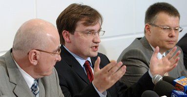Ziobro: "zero tolerancji" dla pseudokibiców