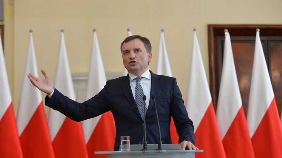 Ziobro o wotum nieufności dla prezes sądu 