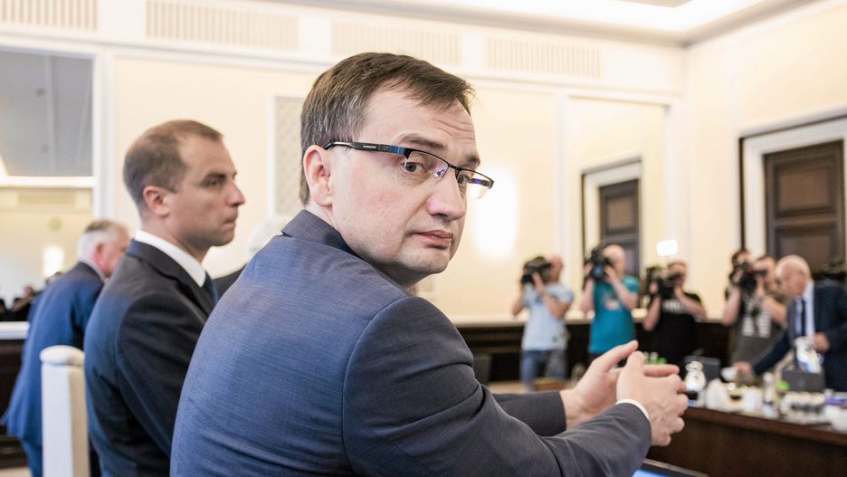 Minister sprawiedliwości Zbigniew Ziobro w 2016 roku ani razu nie pojawił się na posiedzeniu KRS - zarzucił szef Rady Dariusz Zawistowski.