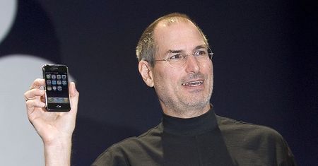10 lat temu świat poznał iPhone'a