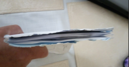 Ważne dokumenty w otwartej i zniszczonej kopercie. Ubezpieczyciel tłumaczy się z pocztowej wpadki