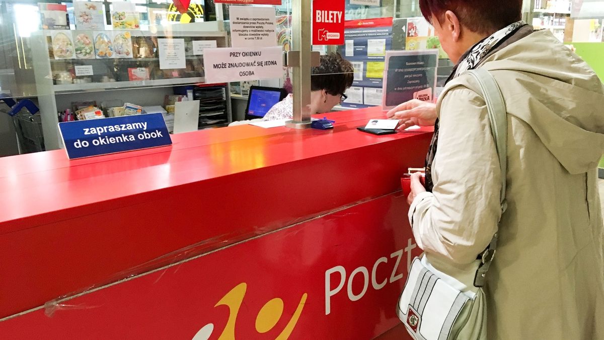 Poczta potrzebuje nawet 700 osób.