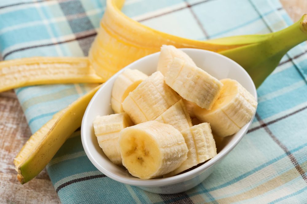 Banan jest pożywny i dostarcza dużo energii, pomaga także obniżyć uczucie zmęczenie i podatność na stres