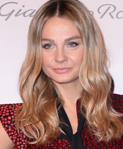 Socha wygląda jak nastolatka. Jej spodnie powinna mieć każda kobieta