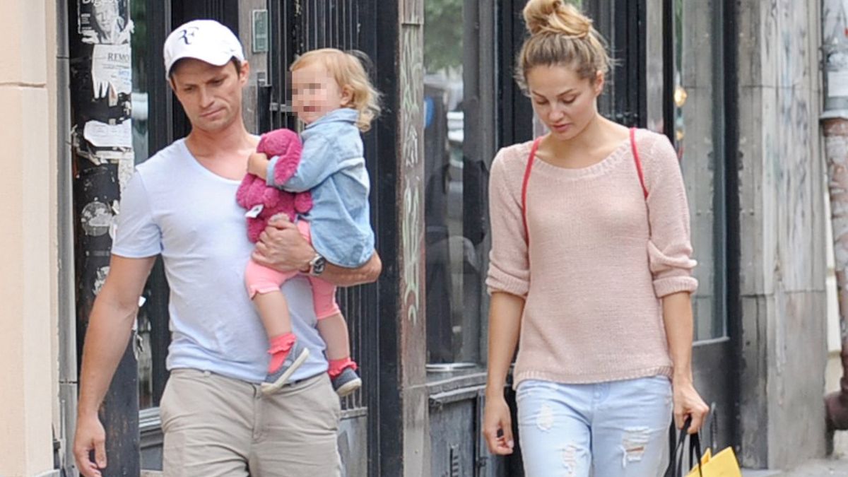 Małgorzata Socha z mężem i córką Zosią