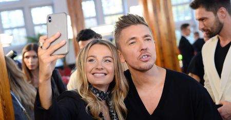 Małgorzata Socha spaceruje po Manhattanie w stylu lat 80. Muza Łukasza Jemioła