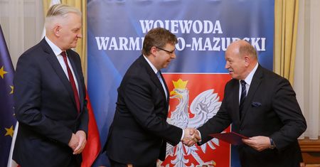 Problemy PiS w Olsztynie. Porozumienie przejmuje stery w regionie
