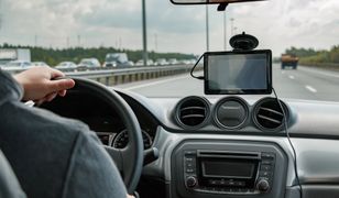 Mapa w jednym palcu. Nawigacja dla niedzielnego i profesjonalnego kierowcy