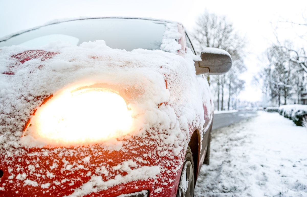 Pokrowce na samochód zapewniające niezwykłą ochronę podczas ekstremalnych zim