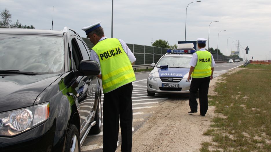 Polacy nie akceptują jazdy po alkoholu. Czego jeszcze?