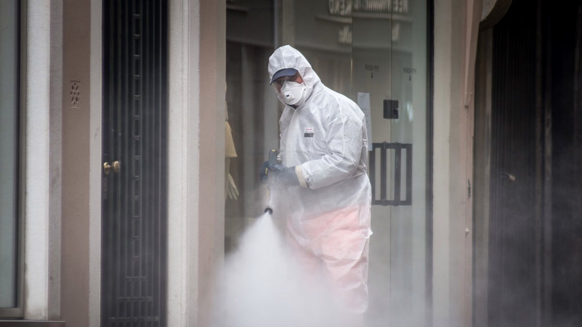 Dezynfekcja na ulicach miasta