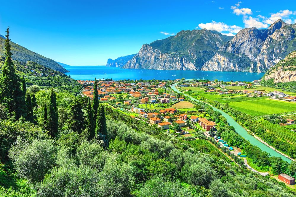 Jezioro Garda - Lago di Garda. Największe i najczystsze jezioro Włoch