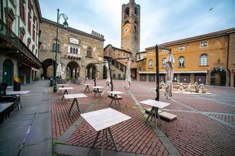 PMI dla sektora usług. Jest jeszcze gorzej niż prognozowali ekonomiści