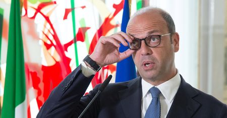Szef MSZ Włoch w Warszawie. Jaki ma cel?