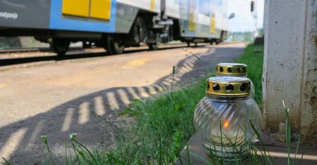 Tragiczny wypadek w Jaworzynie Śląskiej. 16-latek spadł z kładki kolejowej