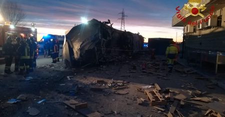 Wypadek na torach koło Mediolanu. Wykoleił się pociąg, są ofiary śmiertelne