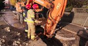 Włoszczowa. Operator koparki uszkodził rurę z gazem. Ewakuowano 80 osób