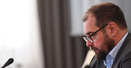 Ogromne wydatki na podróże senatorów. Rekordzista "wylatał" prawie 100 tys. zł