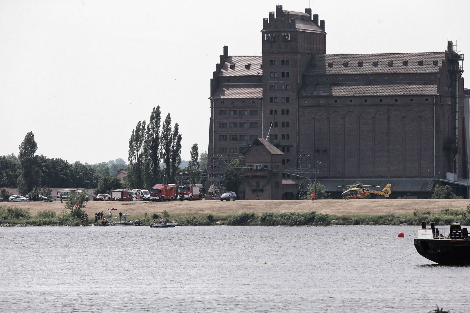 Płock. Tragedia na Pikniku Lotniczym. Samolot runął do Wisły. Nie żyje pilot