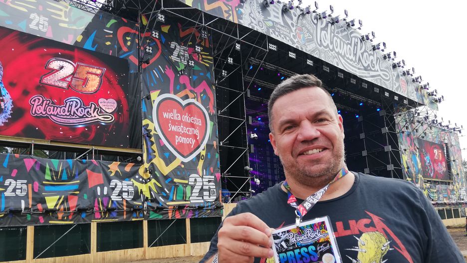 Dziennikarz Sebastian Łupak na Pol'and'Rock Festival