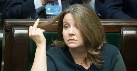 Joanna Senyszyn o komisji etyki dla Joanny Lichockiej. "Może pogrozić palcem. I to nie środkowym"