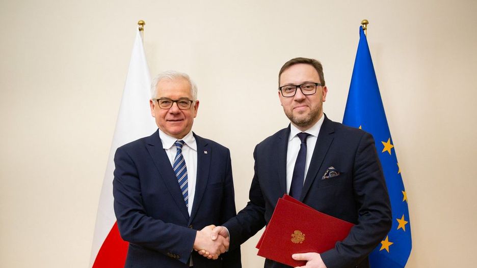 Nominację wręczył Cichockiemu szef MSZ Jacek Czaputowicz
