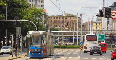 Wrocław: Świąteczne zmiany w MPK. Jak będą kursowały tramwaje i autobusy w święta?