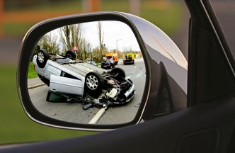 Sprawdź, do kiedy masz ważne OC za auto. Jak złapie cię algorytm, zapłacisz nawet 5200 zł kary