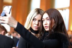 Kendall Jenner blondynką, Gigi Hadid brunetką. Skąd ta zmiana?