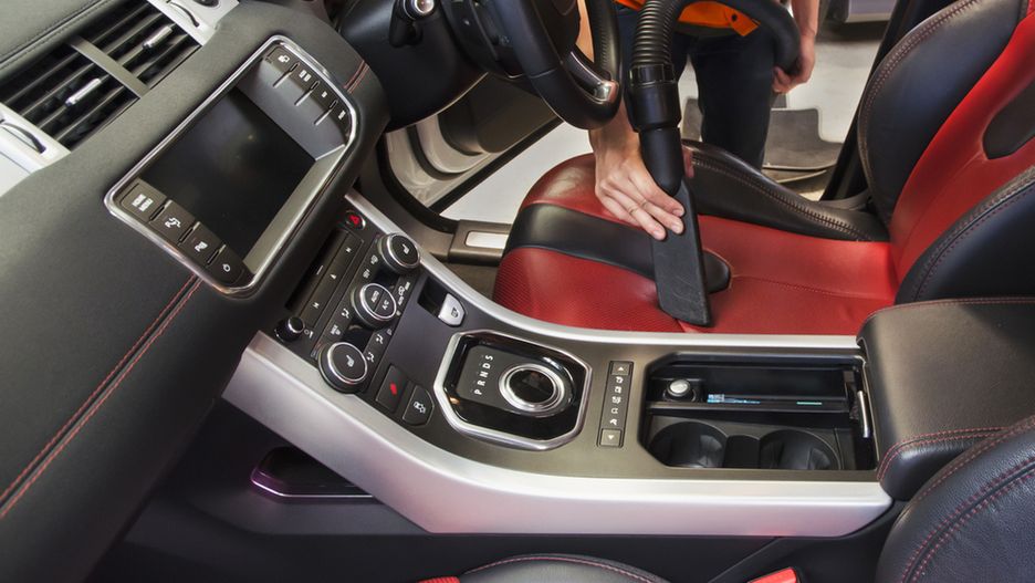 Czyszczenie samochodu może być wygodne