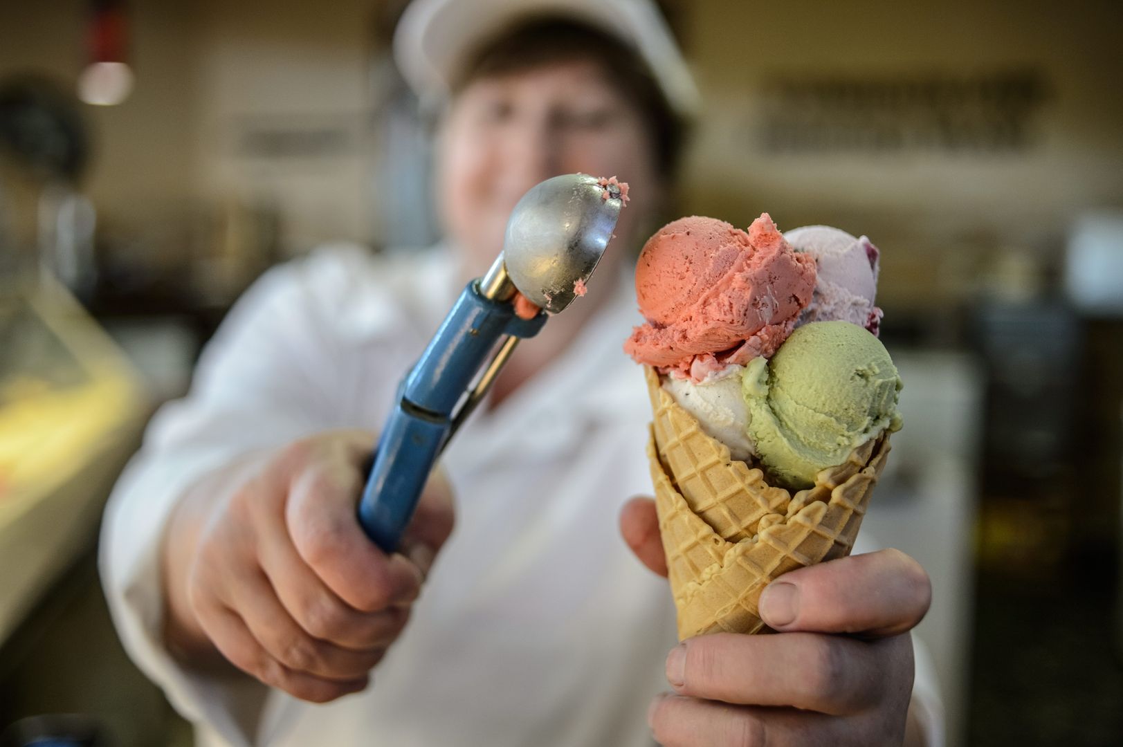 Polacy wiedzą jak kręcić lody. Ale dlaczego jemy ich tak mało?