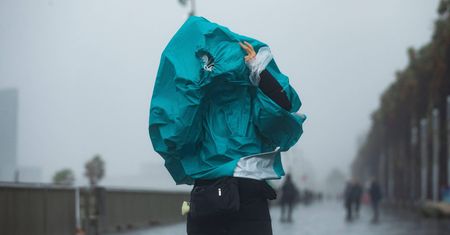 Prognoza pogody. Ostrzeżenie IMGW. Silny wiatr i zamiecie śnieżne