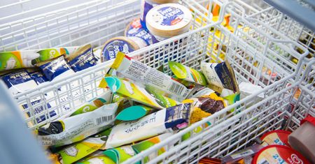 Lody w tubce – hit czy kit? Najmodniejsze lody sezonu