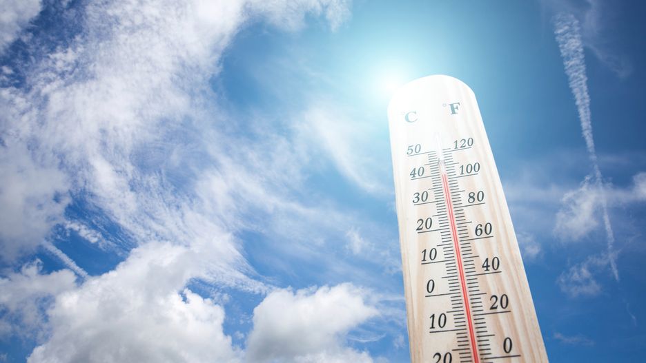 Prognoza pogody na dziś. IMiGW ostrzega przed upałami w prawie całym kraju.