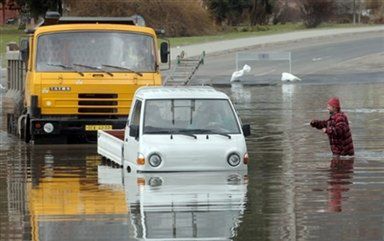 Osiem ofiar śmiertelnych powodzi w Czechach