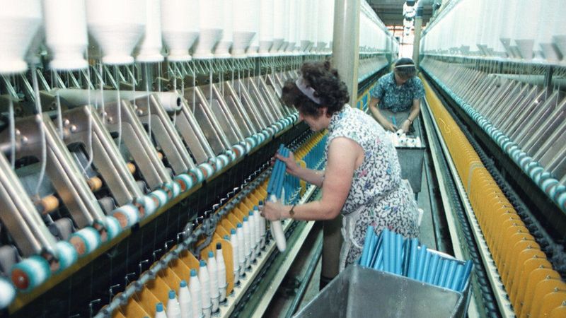 Pracujące włókniarki, Łódź - 1993 r.