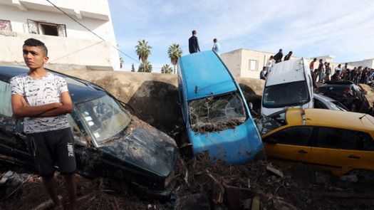 Przez powódź nieprzejezdne są drogi m.in. w Tunisie, stolicy Tunezji.