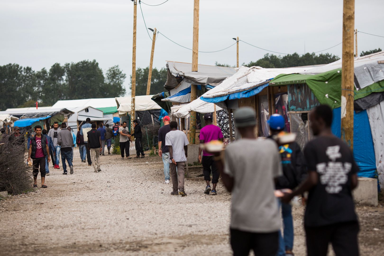Uchodźcy w Calais są wykorzystywani seksualnie