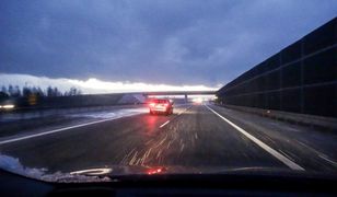 Fatalne warunki w całej Polsce. Oblodzone drogi i ciężki, mokry śnieg