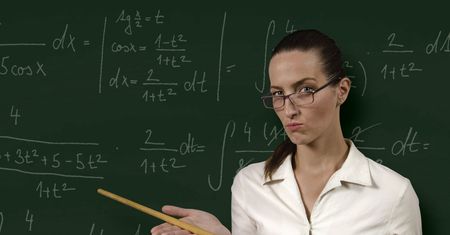 Wiesz, jakie skończyli studia? Tego quizu na 5 nie zaliczysz!