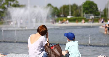 Upalny początek majówki. Temperatury sięgają prawie 30 stopni