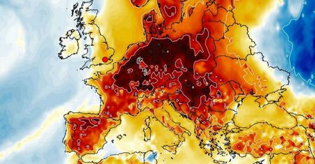 Pogoda. Upał i gwałtowne burze. IMGW wydało ostrzeżenia dla kilkunastu województw