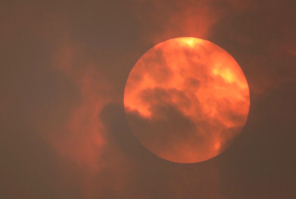 Nad Anglią wzeszło czerwone słońce. "Wygląda jak nadciągająca apokalipsa"