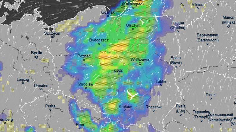 W nocy strefa burz dotrze nad środkową część Polski