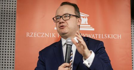 Uchwały ws. LGBT do sądu. Adam Bodnar zapowiada skargi