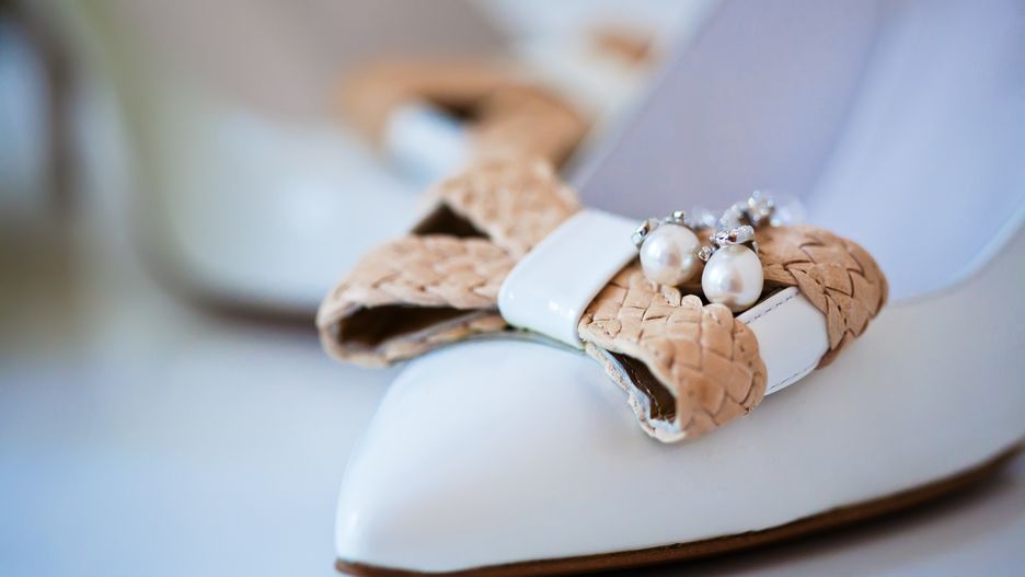 Buty z kokardami mogą znacząco zmienić twoją stylizację