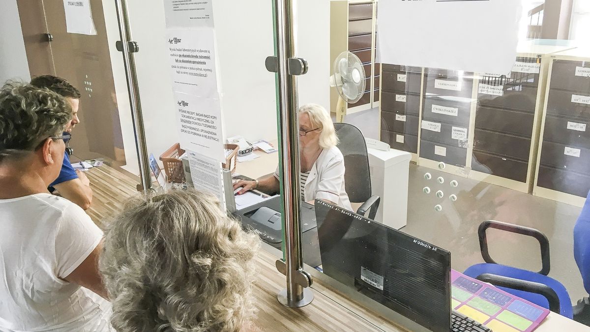 Szanse na zapisanie się do lekarza rodzinnego tego samego dnia są w Polsce znikome.