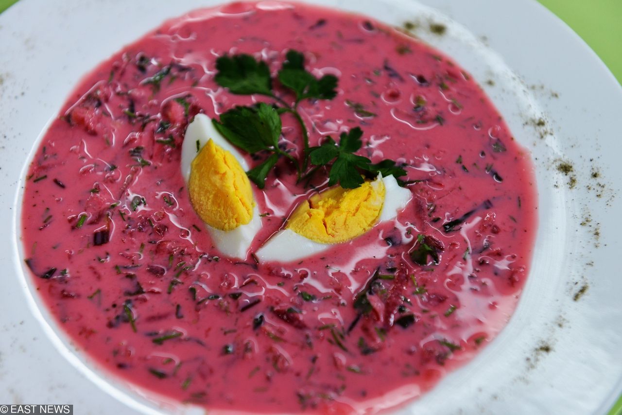 Dietetyczny chłodnik. Zamień jogurt naturalny na inny składnik
