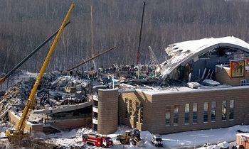 Tragedia w moskiewskim akwaparku, trwa usuwanie rumowiska